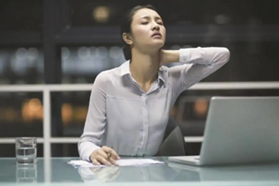 艾灸這幾個(gè)穴位，輕松解救脖子酸痛僵硬