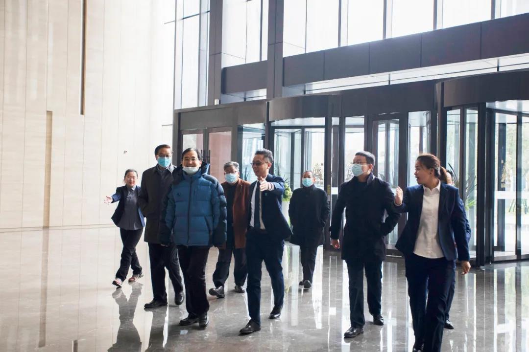 蘄善堂：大健康行業(yè)權威專(zhuān)家、教授蒞臨中創(chuàng  )集團參觀(guān)指導